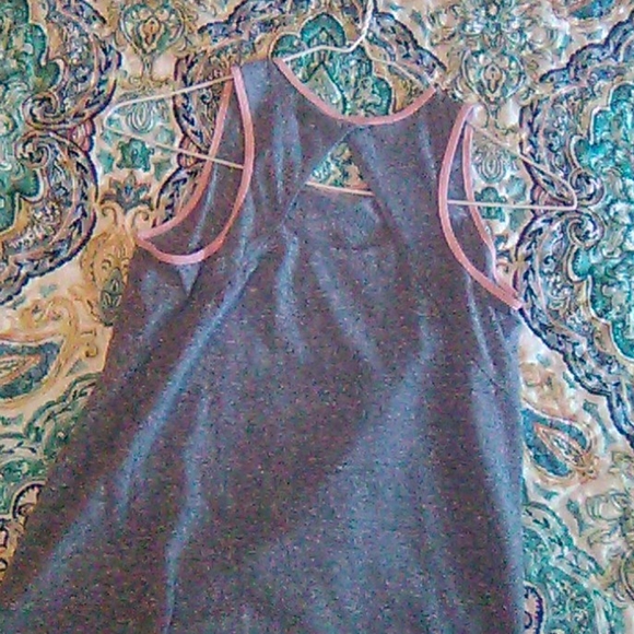 Tank top - Picture 2 of 2